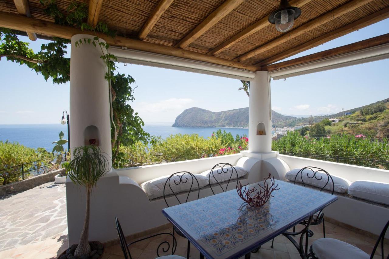 Вілла Charming House In Lipari With Sea View Екстер'єр фото